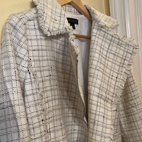 NWT Ann Taylor Fringe Tweed Long Sleeve Jacket/Blazer, Size 00 - Picture 3 of 11